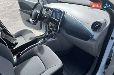 Хэтчбек Renault Zoe 2014 в 