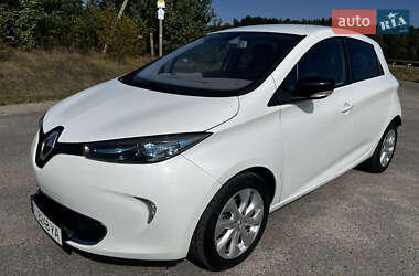 Хэтчбек Renault Zoe 2014 в 