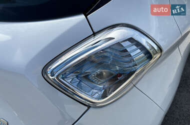 Хэтчбек Renault Zoe 2014 в 