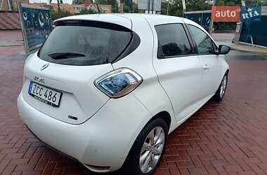 Хэтчбек Renault Zoe 2017 в 
