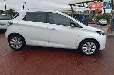 Хэтчбек Renault Zoe 2017 в 