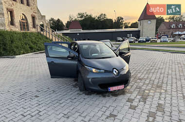 Хетчбек Renault Zoe 2017 в 