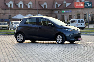 Хетчбек Renault Zoe 2017 в 