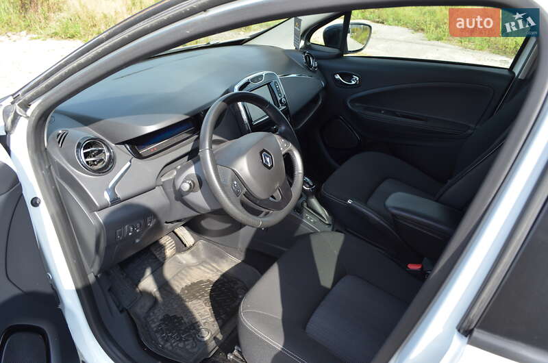Хэтчбек Renault Zoe 2018 в Львове