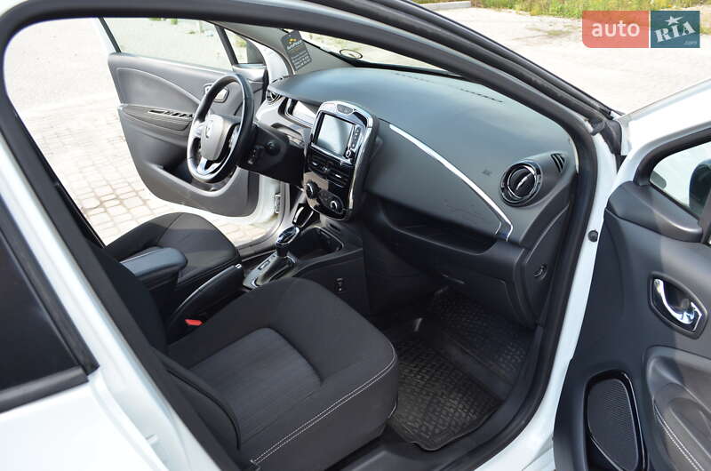 Хэтчбек Renault Zoe 2018 в Львове