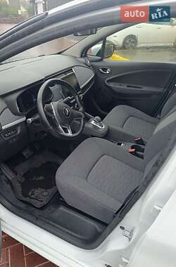 Хэтчбек Renault Zoe 2021 в 