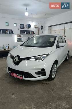 Хэтчбек Renault Zoe 2021 в 