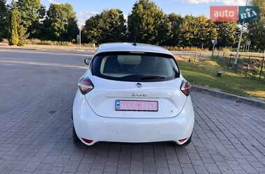 Хэтчбек Renault Zoe 2021 в 