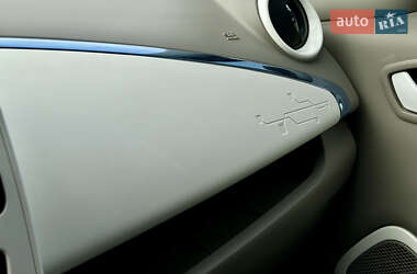 Хэтчбек Renault Zoe 2014 в 