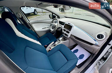 Хэтчбек Renault Zoe 2014 в 