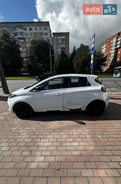 Хэтчбек Renault Zoe 2020 в 