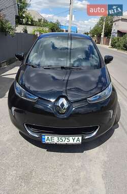 Хэтчбек Renault Zoe 2016 в 