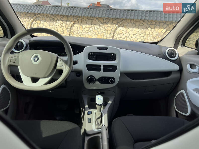 Хэтчбек Renault Zoe 2017 в Львове