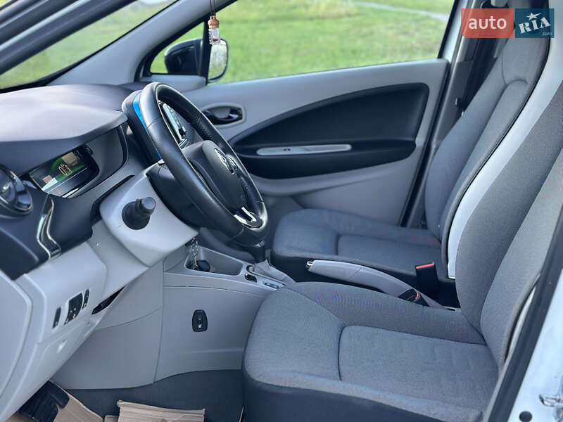 Хэтчбек Renault Zoe 2015 в Черновцах фото 22 Хэтчбек Renault Zoe 2015 в Черновцах