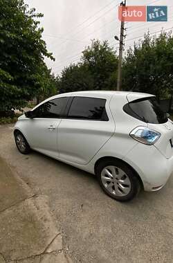 Хетчбек Renault Zoe 2018 в 