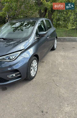 Хэтчбек Renault Zoe 2020 в 