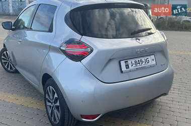 Хэтчбек Renault Zoe 2020 в 
