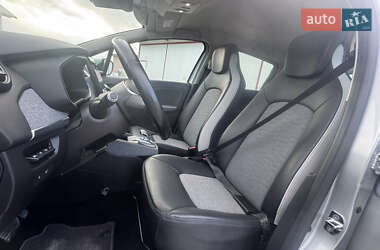 Хэтчбек Renault Zoe 2020 в 