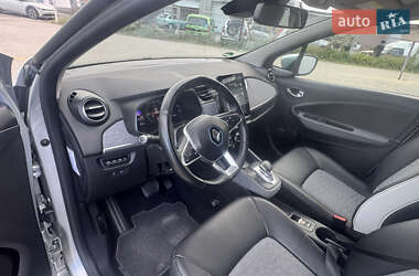 Хэтчбек Renault Zoe 2020 в 