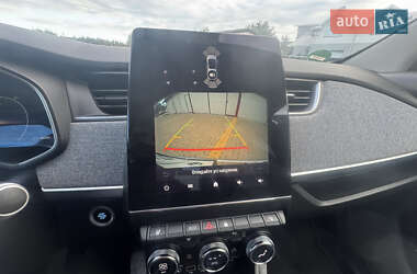Хэтчбек Renault Zoe 2020 в 