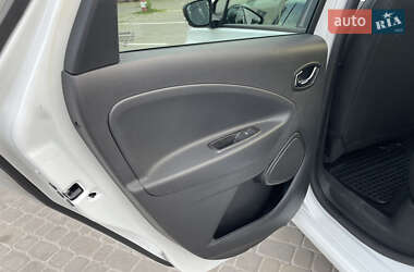 Хэтчбек Renault Zoe 2019 в 