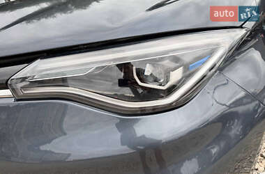 Хэтчбек Renault Zoe 2020 в 