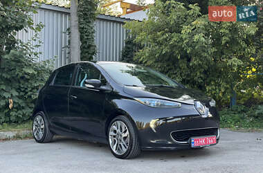 Хэтчбек Renault Zoe 2015 в 
