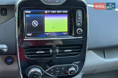 Хэтчбек Renault Zoe 2015 в 