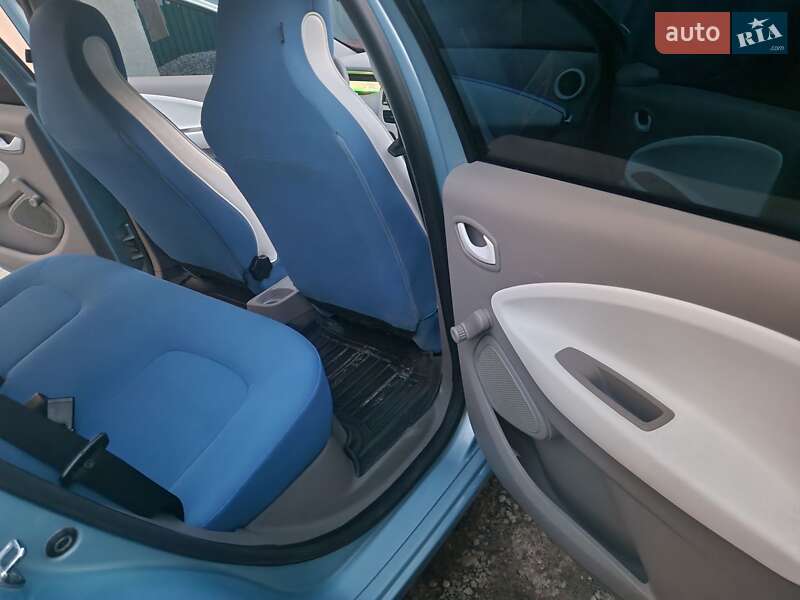 Хэтчбек Renault Zoe 2013 в Золочеве
