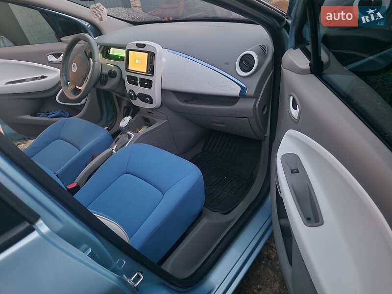 Хэтчбек Renault Zoe 2013 в Золочеве