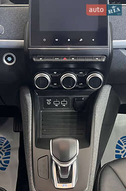 Хэтчбек Renault Zoe 2020 в 