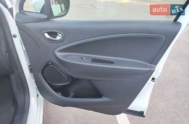 Хэтчбек Renault Zoe 2020 в 