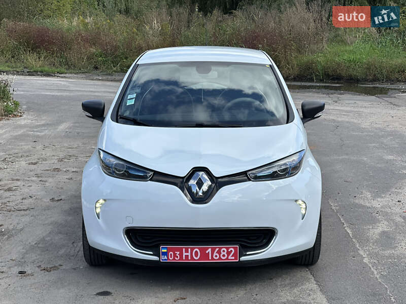 Хэтчбек Renault Zoe 2018 в 