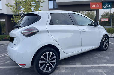 Хэтчбек Renault Zoe 2020 в 