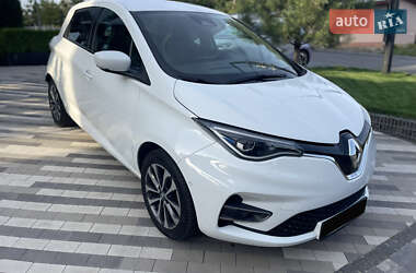 Хэтчбек Renault Zoe 2020 в 