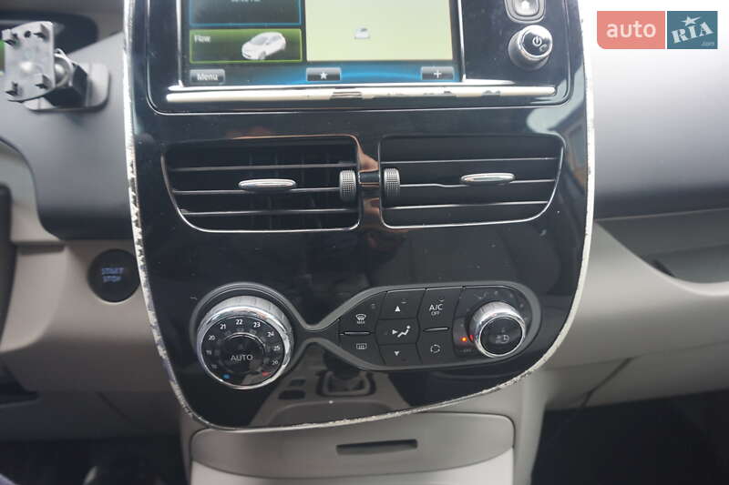 Хэтчбек Renault Zoe 2016 в Самборе