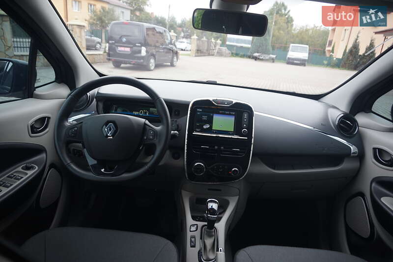Хэтчбек Renault Zoe 2016 в Самборе
