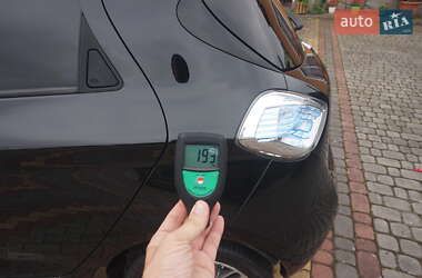 Хэтчбек Renault Zoe 2016 в 
