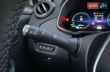 Хэтчбек Renault Zoe 2020 в 