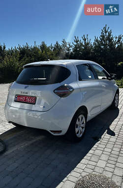 Хэтчбек Renault Zoe 2022 в 