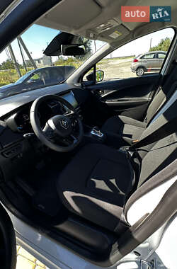 Хэтчбек Renault Zoe 2022 в 