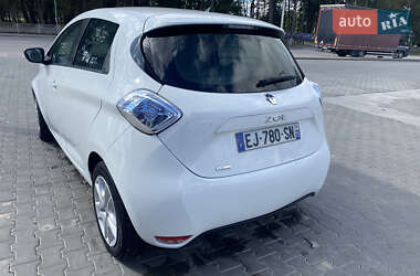 Хэтчбек Renault Zoe 2017 в 