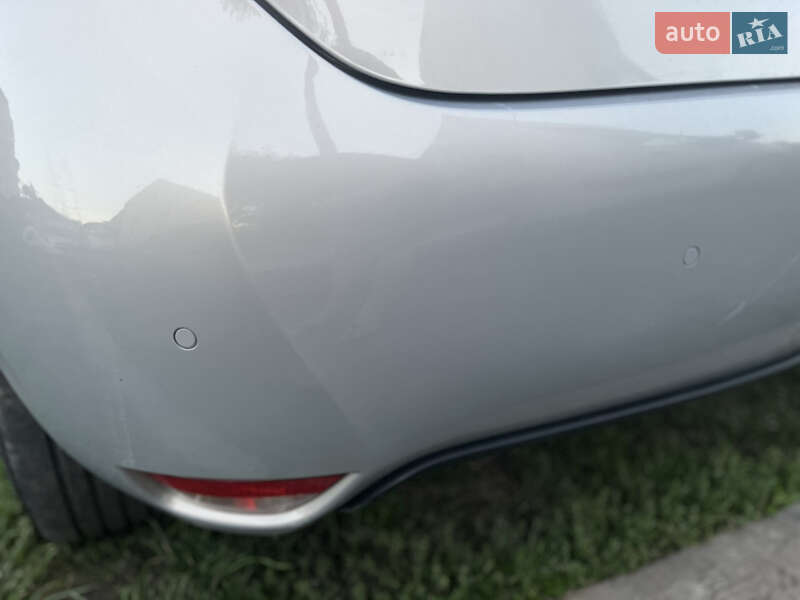 Хэтчбек Renault Zoe 2015 в Львове