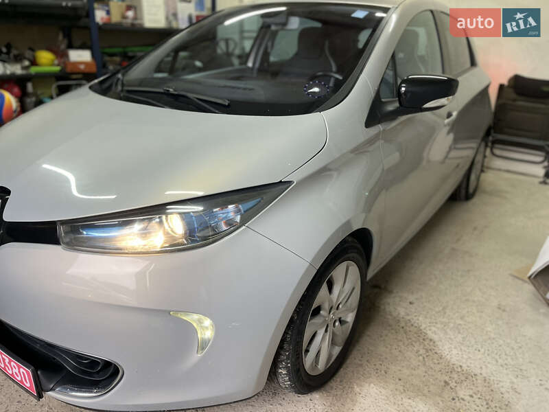 Хэтчбек Renault Zoe 2015 в Львове
