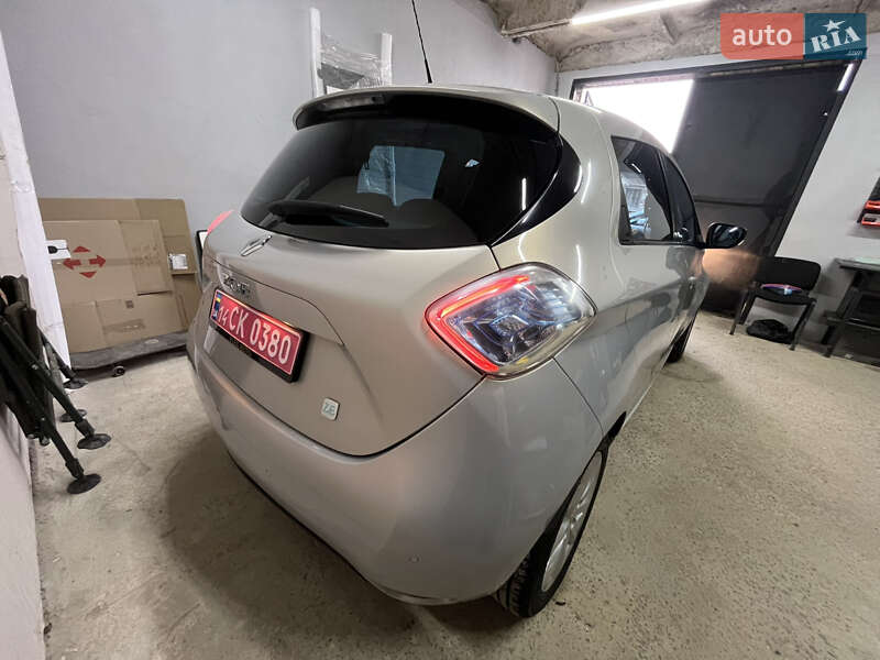 Хэтчбек Renault Zoe 2015 в Львове