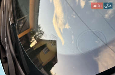 Хэтчбек Renault Zoe 2020 в 