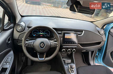 Хэтчбек Renault Zoe 2020 в 