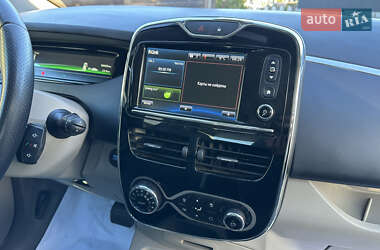 Хэтчбек Renault Zoe 2015 в 