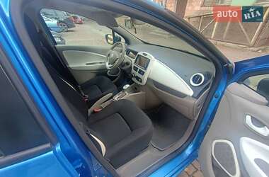 Хэтчбек Renault Zoe 2019 в 