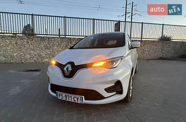 Хэтчбек Renault Zoe 2020 в 